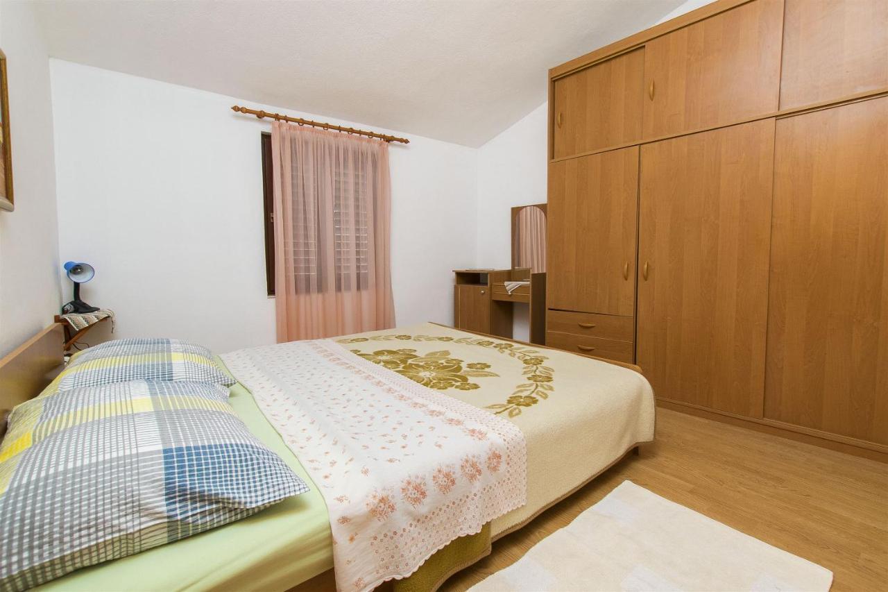 Apartments Pavlina Стариград-Пакленица Екстериор снимка